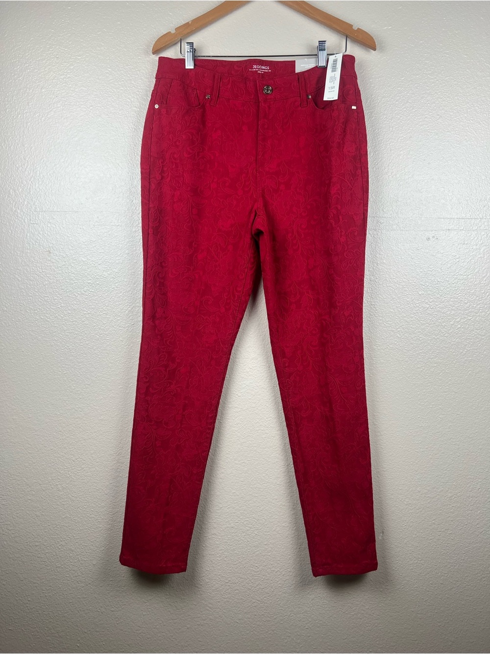 Chico’s Red Jacquard Floral Jeggings 1.5R / 10 NWT